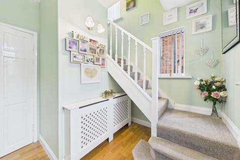 CAM03162G0-PR0362-STILL005