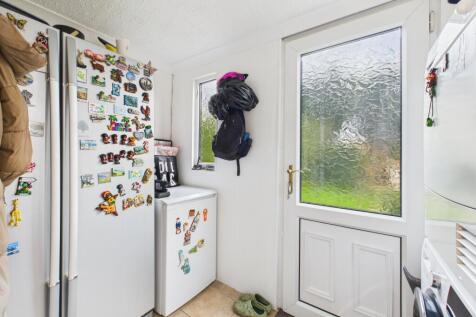 CAM03162G0-PR0362-STILL004