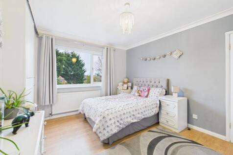 CAM03162G0-PR0362-STILL019