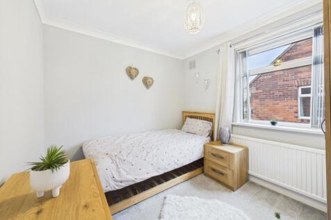 CAM03162G0-PR0362-STILL017