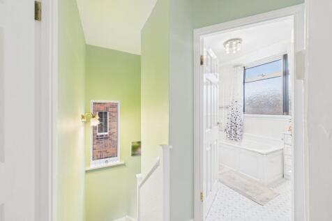 CAM03162G0-PR0362-STILL020