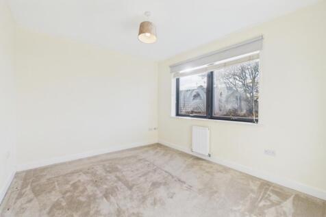 CAM03162G0-PR0365-STILL011