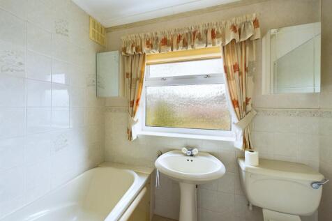 CAM03162G0-PR0218-STILL008