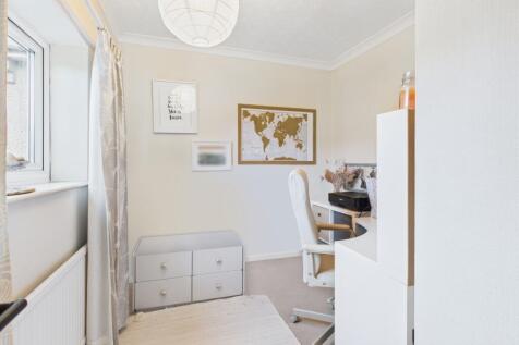 CAM03162G0-PR0367-STILL008