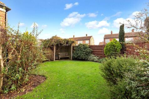 Whitethorn Close - Garde