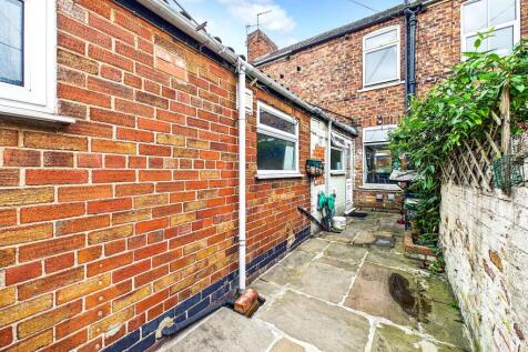 31 Diamond Street - Yard