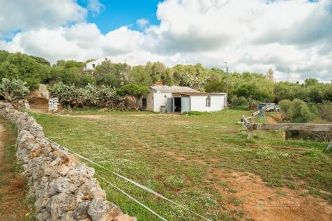 Agricultural buildin