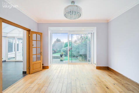 Living Area 1