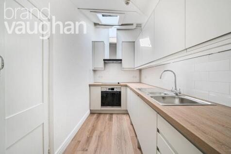 Newly Fitted Kitchen