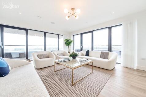 Living Area 2