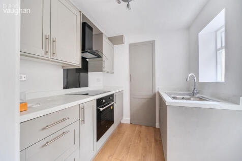 b49393c0-025b-4b6...