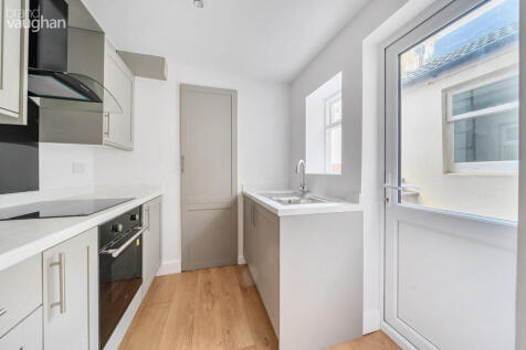 63e87c80-36ed-43d...