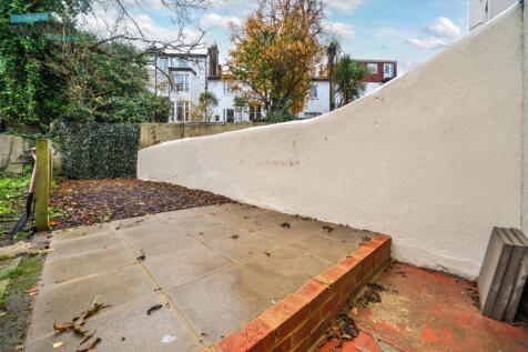 eacbd2bf-b022-4d3...