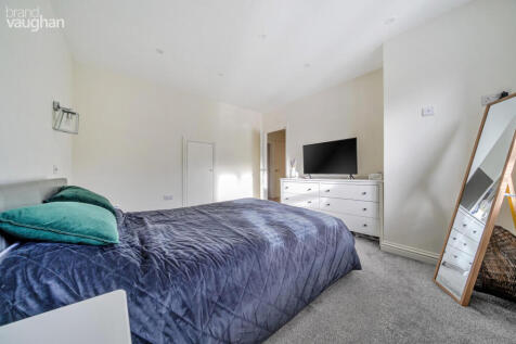 87afa1f0-6743-4b7...