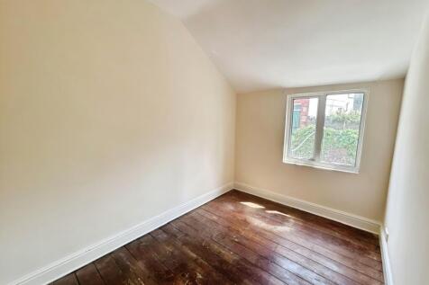 pbox-bedroom-303854.jpg