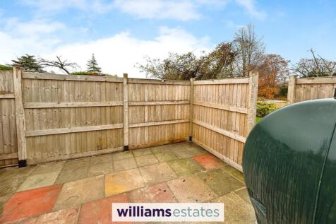 Oil tank &amp; Bin area