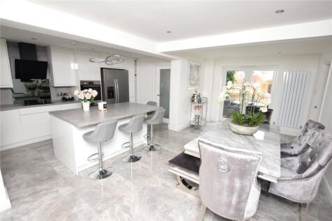Kitchen/Family Room