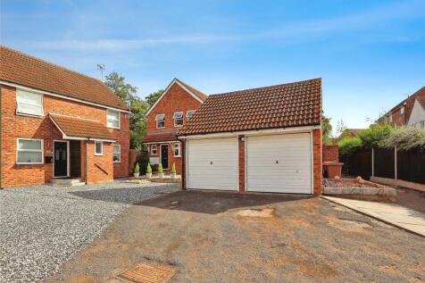 Driveway/Garage