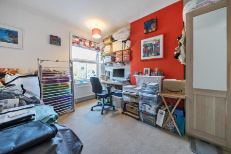 1362585-6-68e40f4...