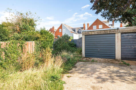 Garage/Parking