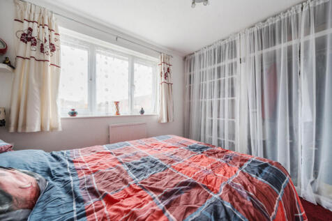 1374060-19-690a5b...