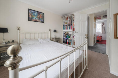 1374060-15-690a5b...