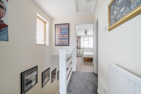 1374060-18-690a5b...