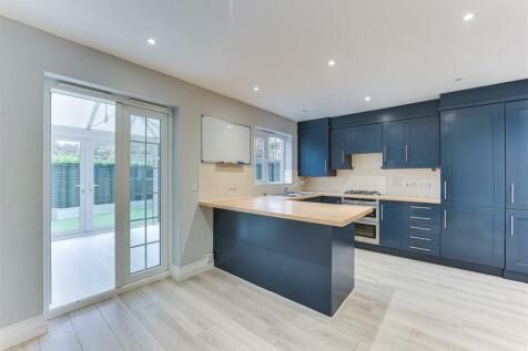 Harmonds Wood Close-16.jpg