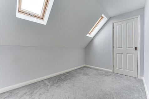 Harmonds Wood Close-1.jpg