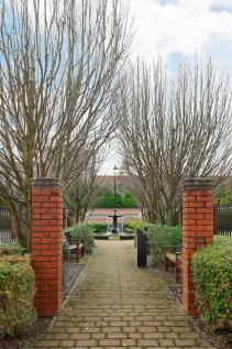 23_Hornbeam_Park_07.jpg