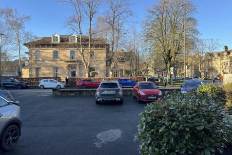 Car Park 22 Victoria Avenue