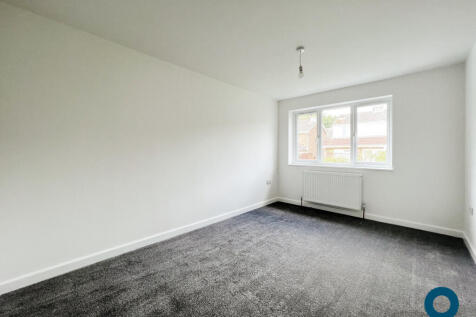 BEDROOM 201.JPG