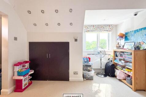 1 Hillside Road-12
