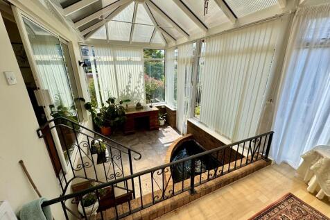 Conservatory lower level