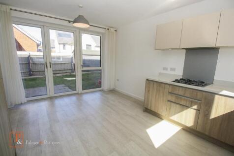 Kitchen / Dining