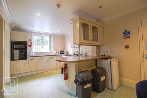 Communal Kitchen