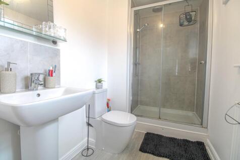 En-Suite Shower