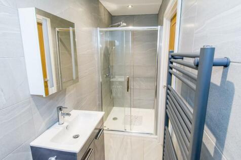 En-suite Photo Two