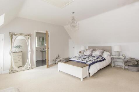 Master Bedroom &amp; Dressing Area