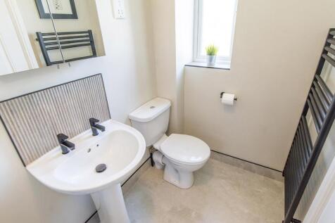 En suite  Bedroom Two