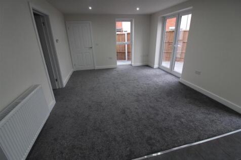 Open Plan Living Room/Kitchen