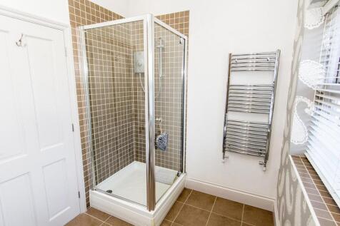 En-suite Photo Two