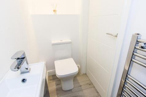 Cloakroom/Toilet
