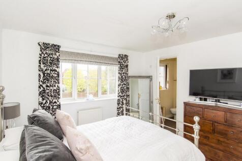 Bedroom One Photo Two