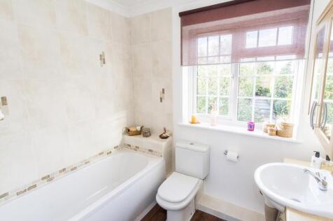 Guest En-Suite Bathroom