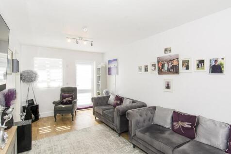 Living Room Photo 2
