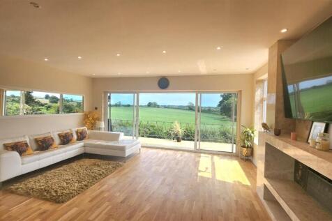 Sitting Room Photo Two