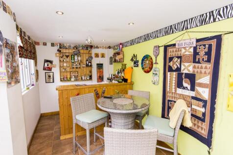 Garden Bar