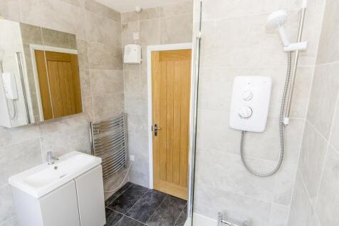 Bathroom Photo 2