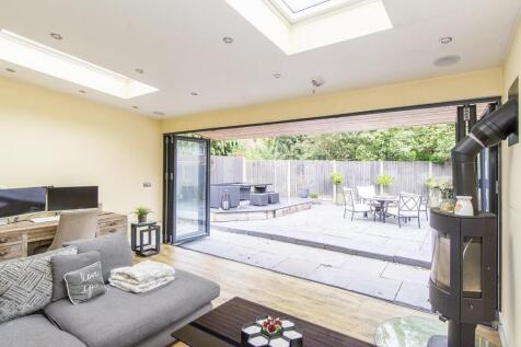 Snug/ Sun room